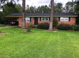 101 E Brewton St, Mc Rae Helena, GA 31055