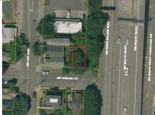 SW Meade St, Portland, OR 97201