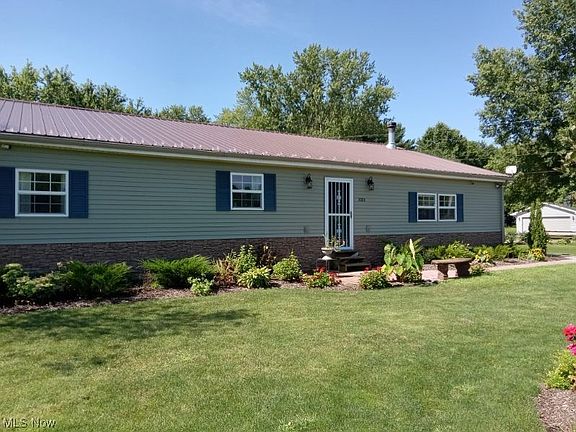 4th image of 3088 Sharon Dr SE