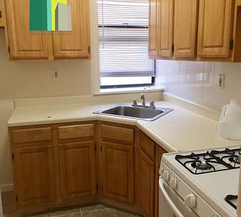 5th image of 526 W 174th St APT 14