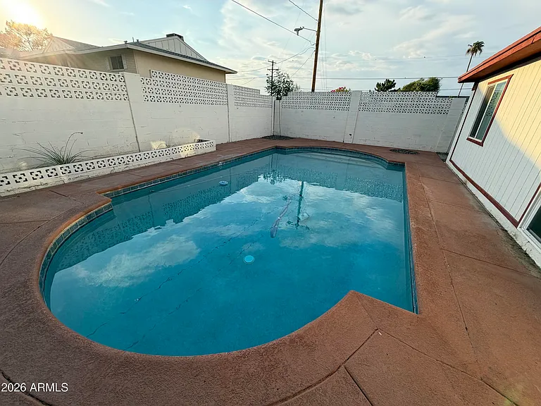 3722 S Grandview Ave — Photo 4
