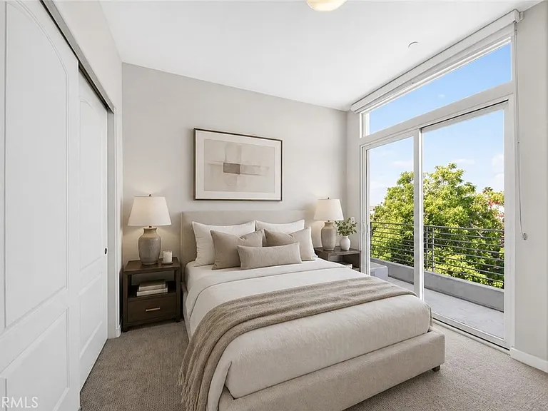 401 N Serrano #Penthouse 3 — Photo 12