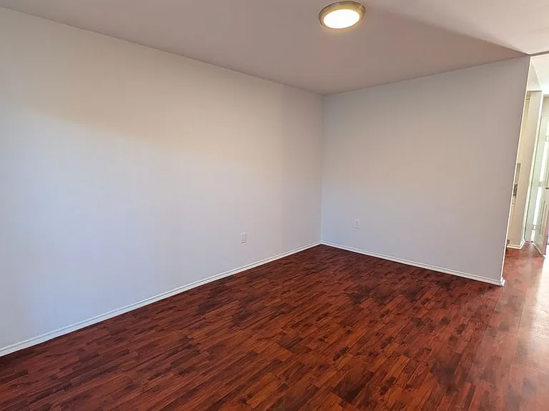 Yaya Valerio Apartments — Photo 9