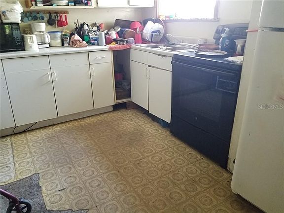 5th image of 8735 Orchid Dr