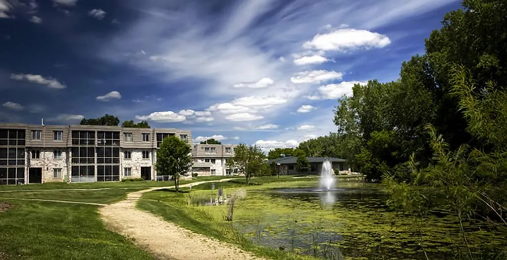 Twin Lakes North — Photo 1