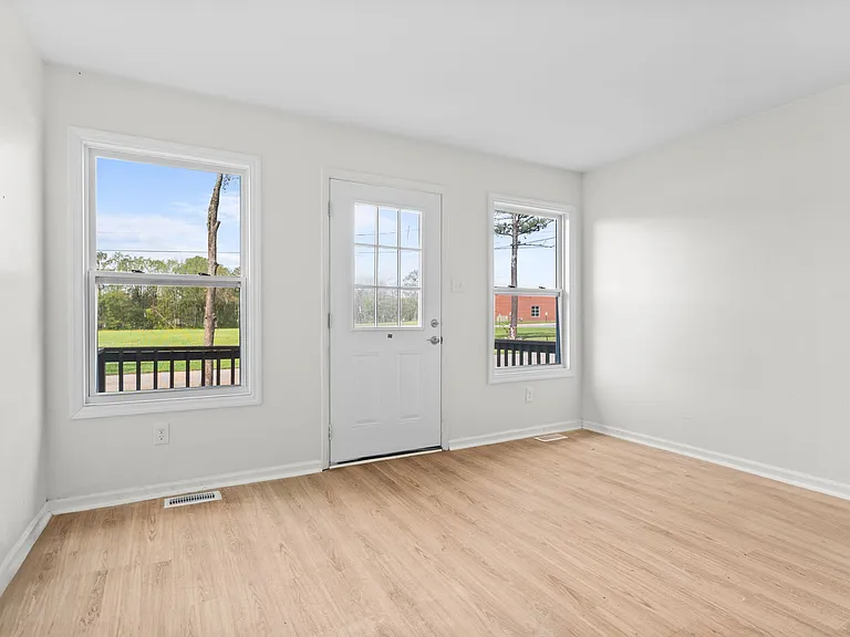 257 Brice St — Photo 10