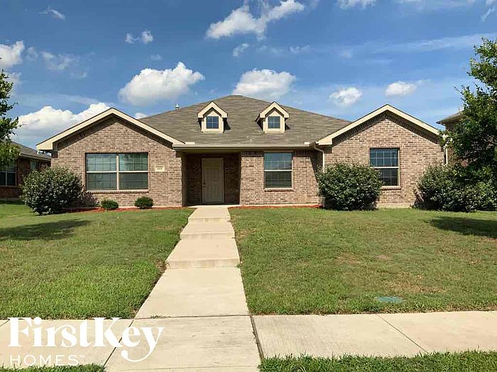 1st image of 618 Hearthstone Dr