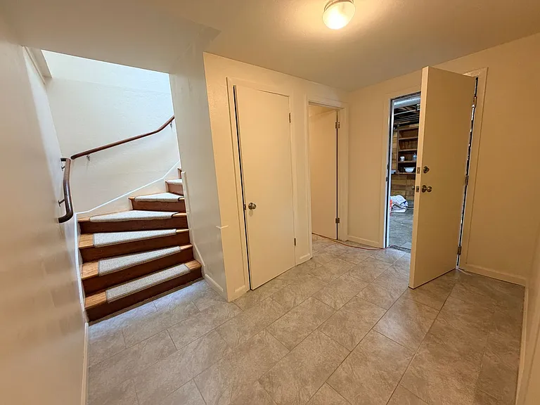 1724 Burrows St — Photo 14