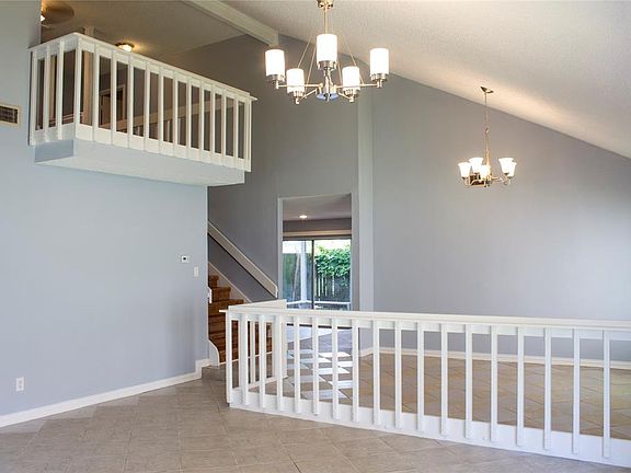 3rd image of 10622 Chapel Hill Dr