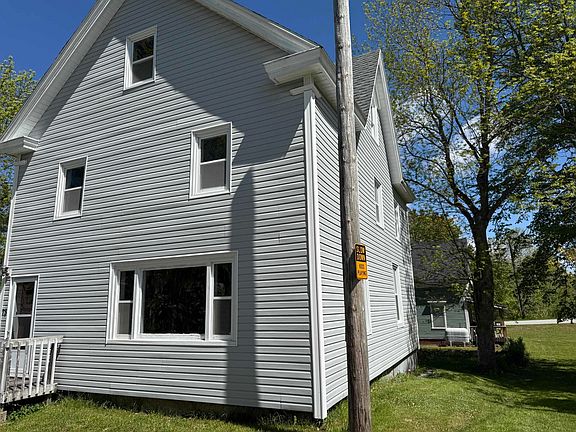 2nd image of 75 Cove Rd