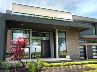 381 Concession 7 Rd E, Hamilton, ON L8B1T8