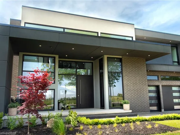 381 Concession 7 Rd E, Hamilton, ON L8B 1T8