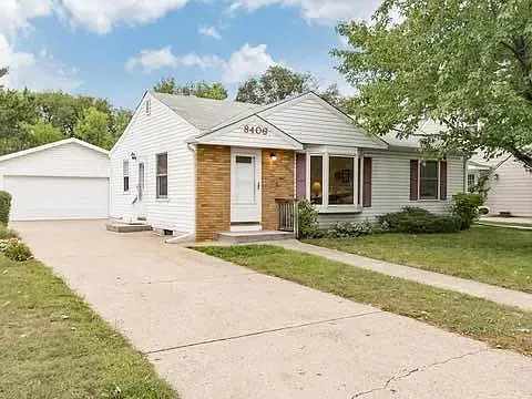 8406 Cedar Lake Rd #1 Photo 1