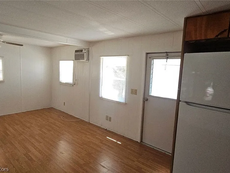 4506 Ferdinand Ave — Photo 5
