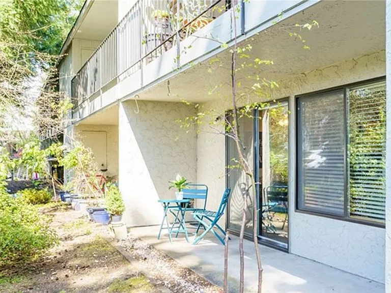 12505 NE 117th Pl #J1 — Photo 19