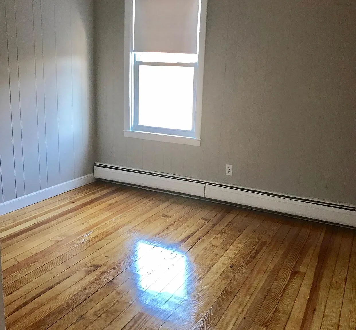 76 Richmond St — Photo 4