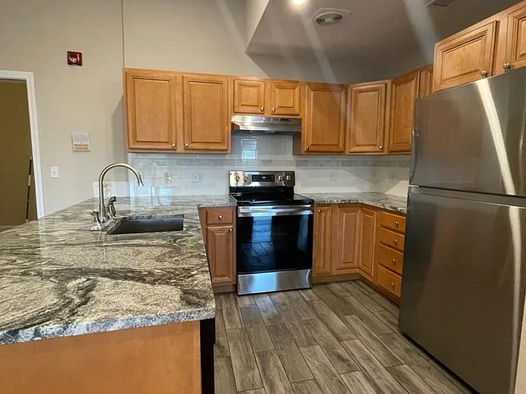 778 Main St — Photo 10