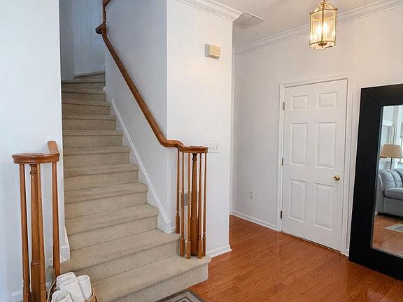 4th image of 247 Brinley Dr