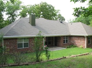 1070 Oak Tree Dr, Athens, TX 75751