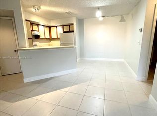 3390 Pinewalk Dr N APT 1024, Pompano Beach, FL 33063