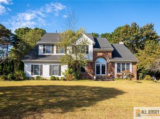 11 Hampton Rd, Monroe Township, NJ 08831