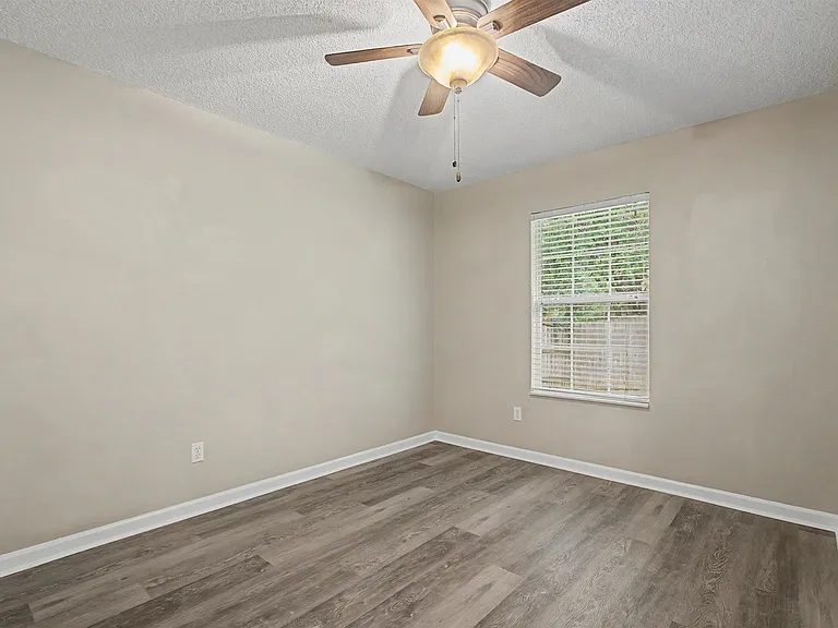 1850 Newman Ln — Photo 43