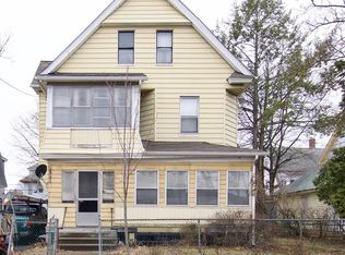 14 Middlesex St, Springfield, MA 01109