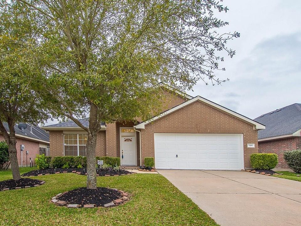 1st image of 7434 Cove Royale Ln