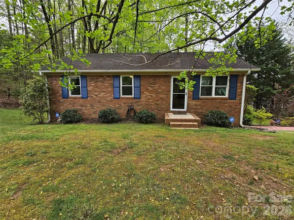 1982 Old Farm Rd SE, Concord, NC 28025