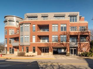 5600 N Lake Dr UNIT 202, Whitefish Bay, WI 53217