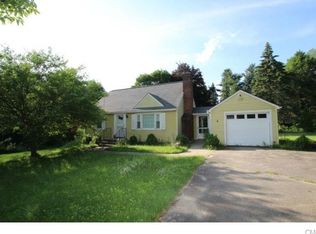 18 Turkey Roost Rd, Sandy Hook, CT 06482