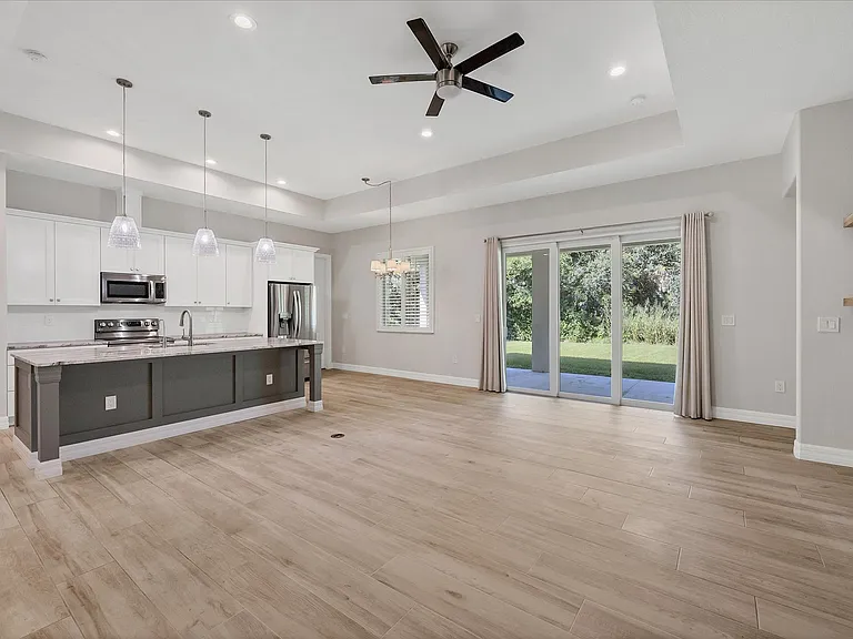 129 Evaro Dr — Photo 10