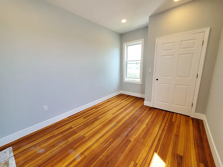 31 Faywood Ave #1 — Photo 6