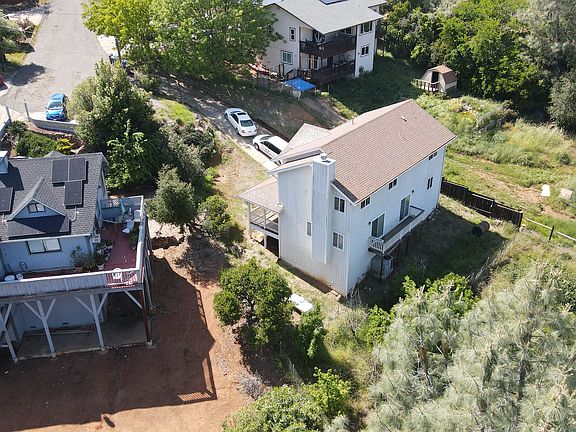 5th image of 10450 Windjammer Ct