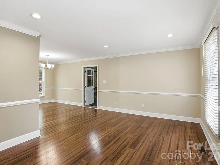 301 Sardis Rd N — Photo 16