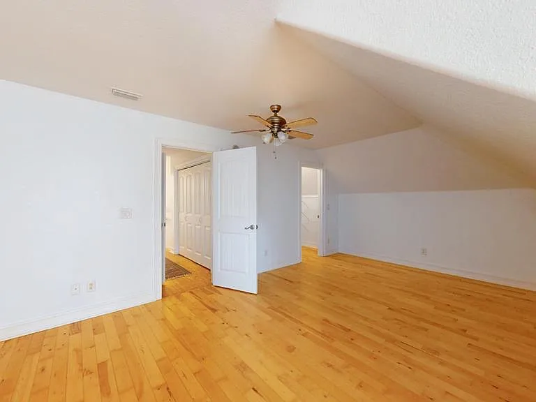 100 Sweetbriar Lakes Dr — Photo 52
