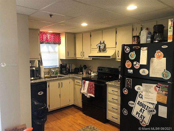 3rd image of 3300 W Rolling Hills Cir APT 310