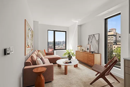 5055 Broadway Photo 1