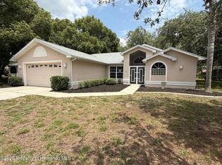 4 Sandpine Ct W, Homosassa, FL 34446