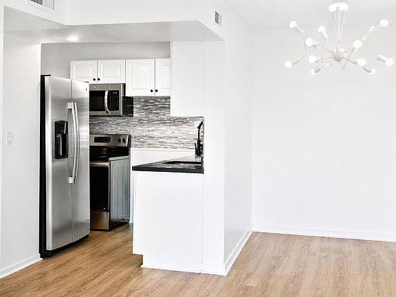 4th image of 9682 Fontainebleau Blvd APT 603
