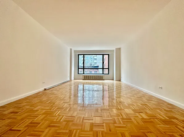 501 East 87th Street image 3 of 17