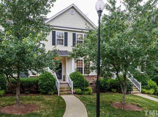 108 Summit Oaks Ln, Holly Springs, NC 27540