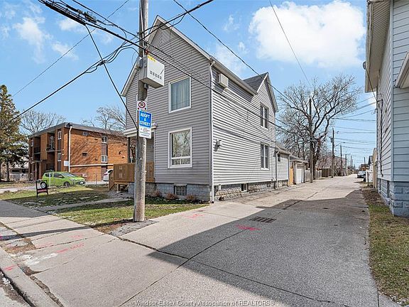 3rd image of 559 Assumption St