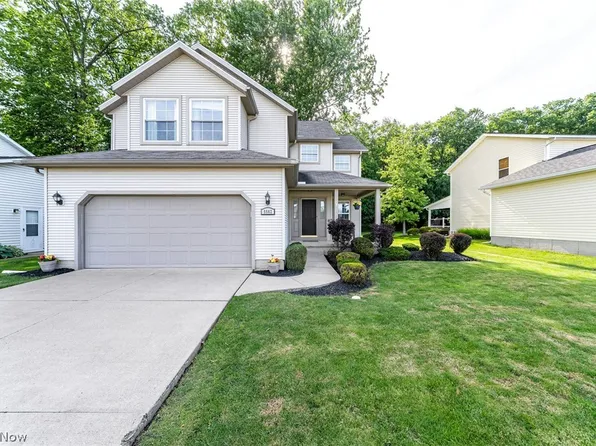 5562 Ridgeview Blvd, North Ridgeville, OH 44039