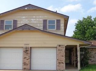 1205 SW 93rd St, Oklahoma City, OK 73139