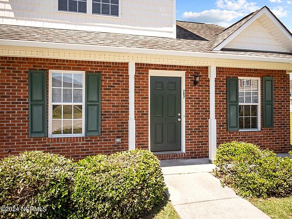 2nd image of 207 Ashwood Drive