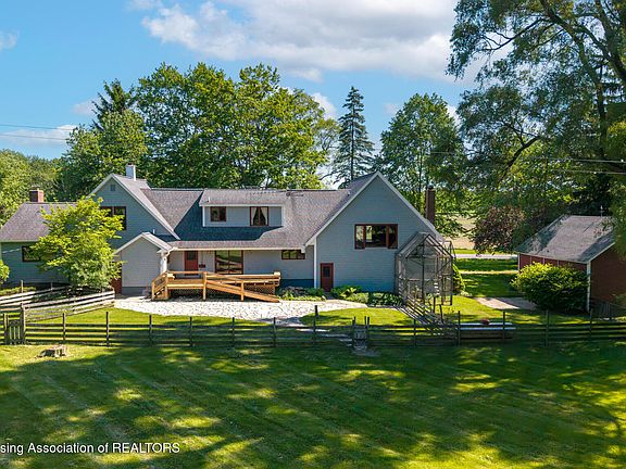 2nd image of 3181 Moyer Rd