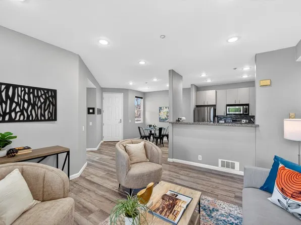 35509 Monterra Ter APT 201, Union City, CA 94587