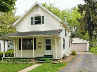 702 Mound St, Baraboo, WI 53913