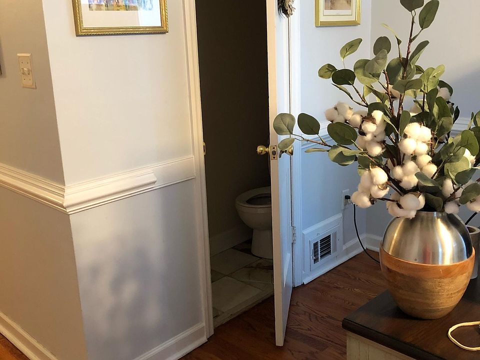 1st image of 2251 Sweetbriar Dr